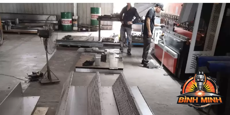 Dịch vụ gia công chóp nón thép, inox giá rẻ theo yêu cầu